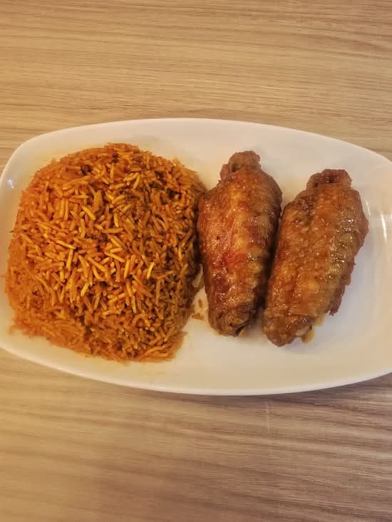 Jollof rice with chicken wings